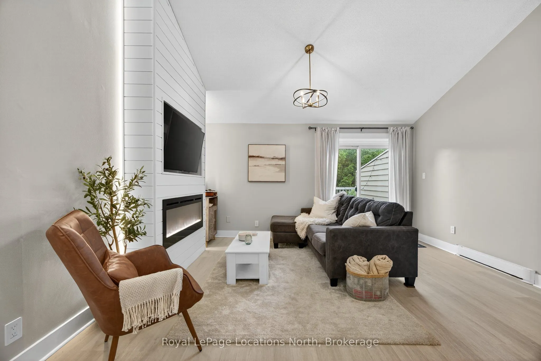 5 Dawson Drive, #305
