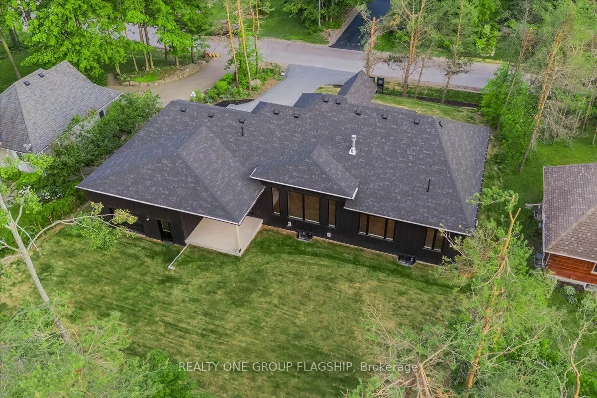 32 Alpine Way