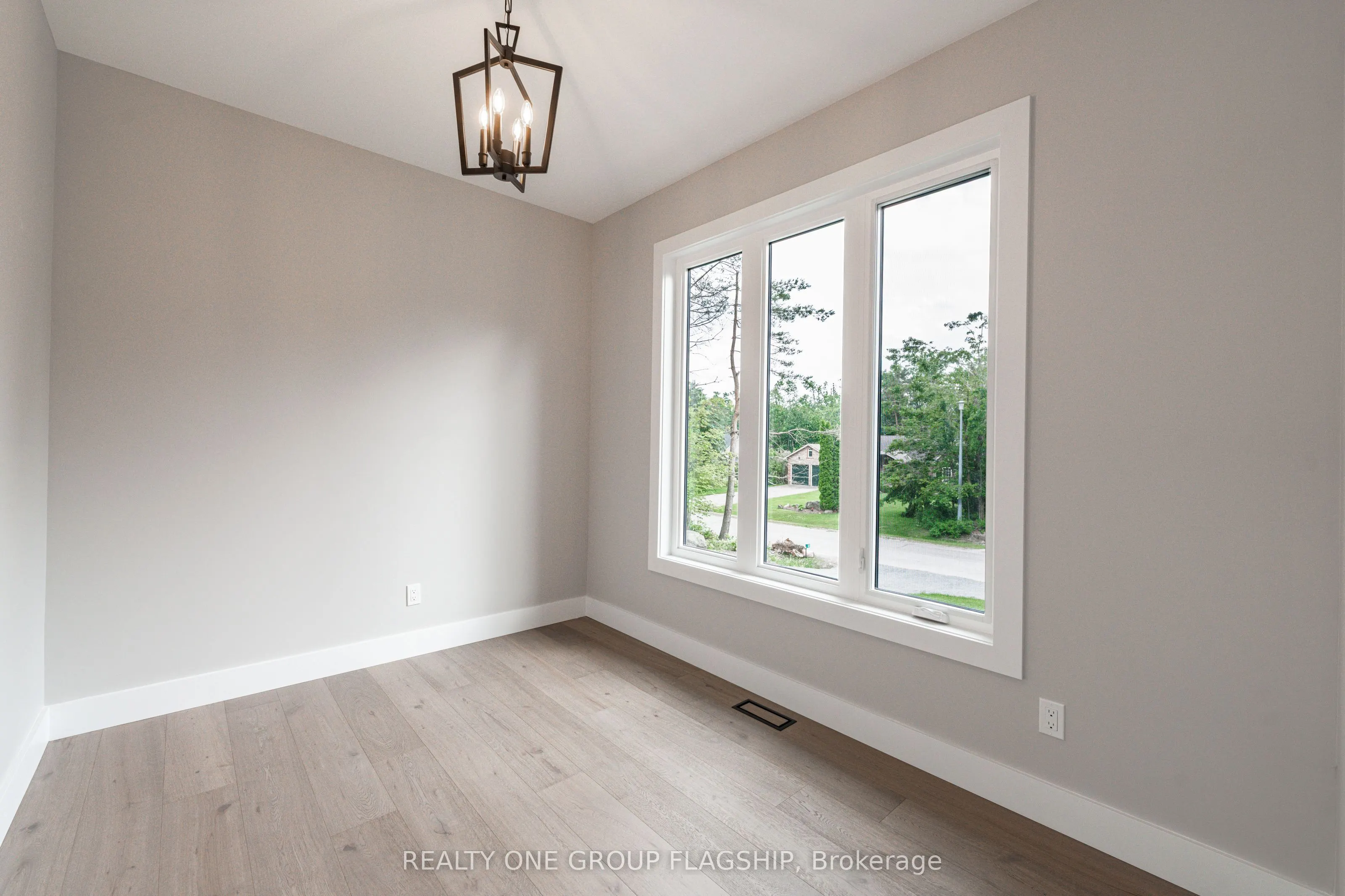 32 Alpine Way