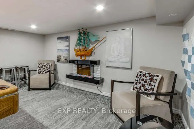 304 Champlain Road