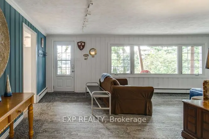 304 Champlain Road