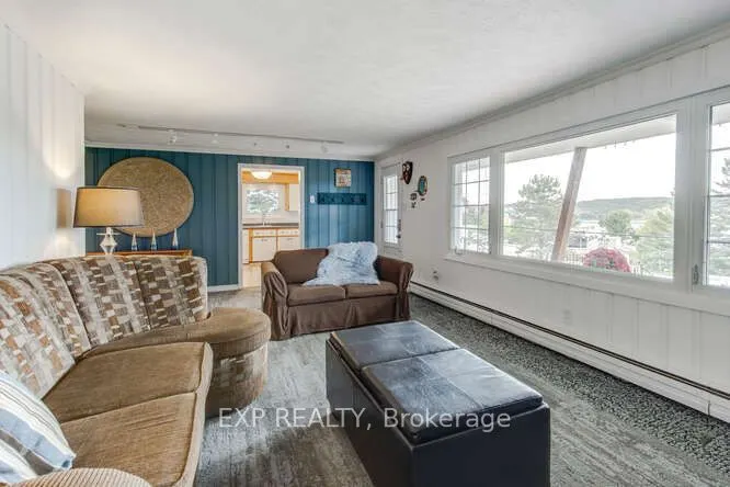 304 Champlain Road