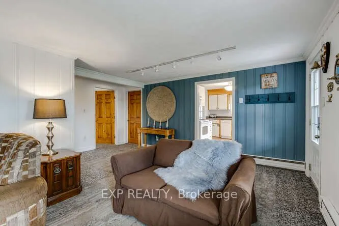 304 Champlain Road