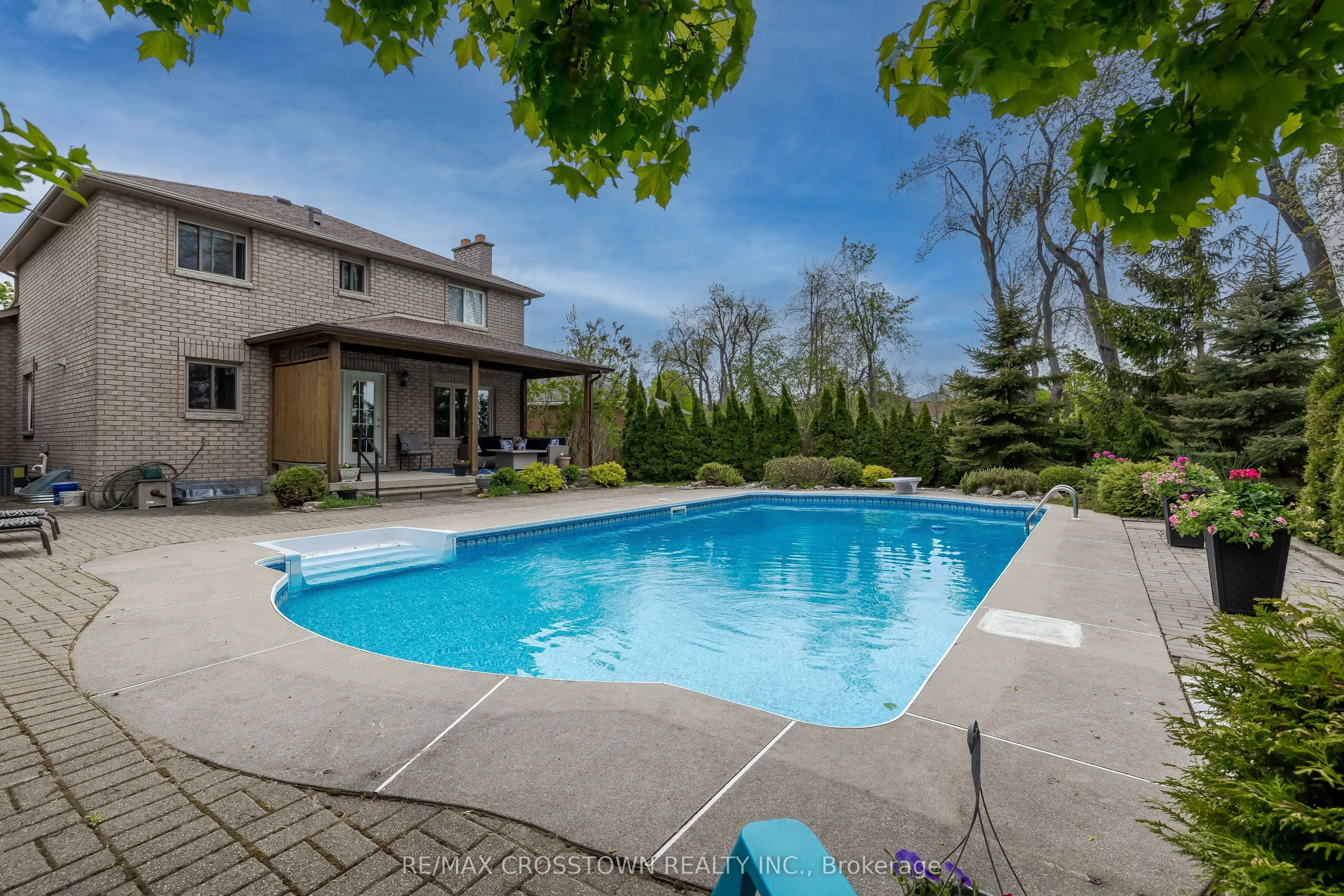 10 Nugent Court