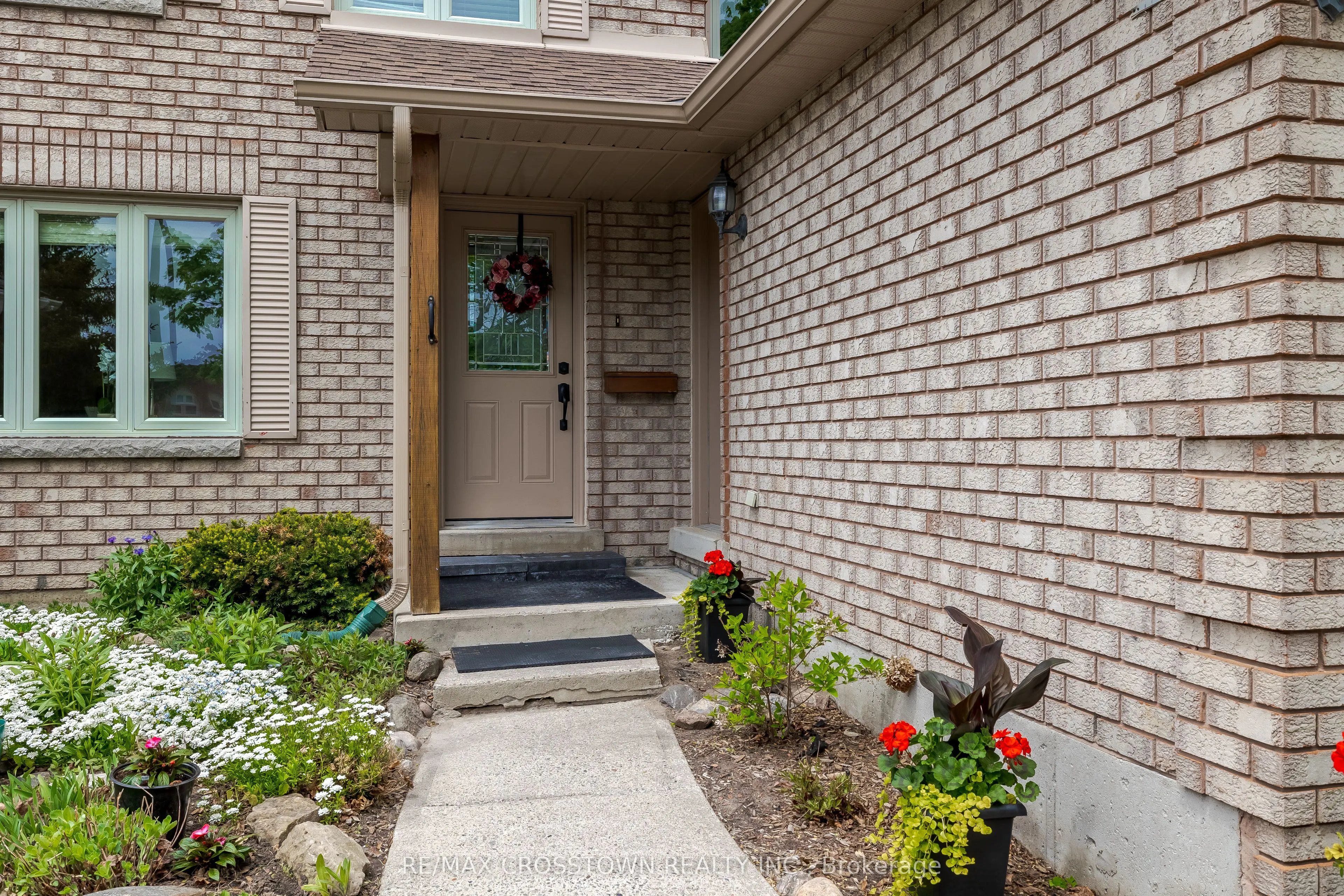 10 Nugent Court