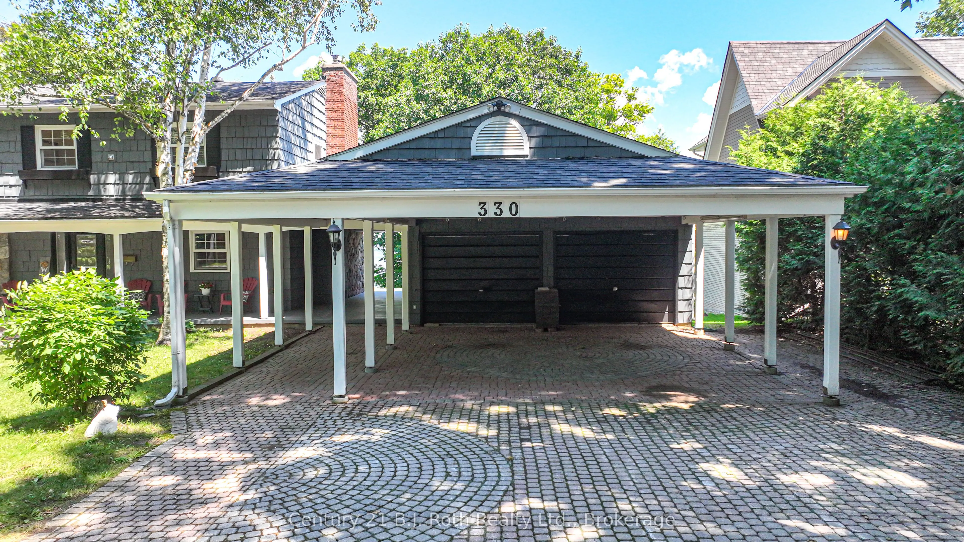 330 Bay Street
