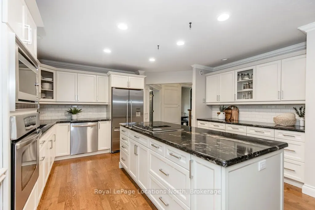 18 Mills Circle