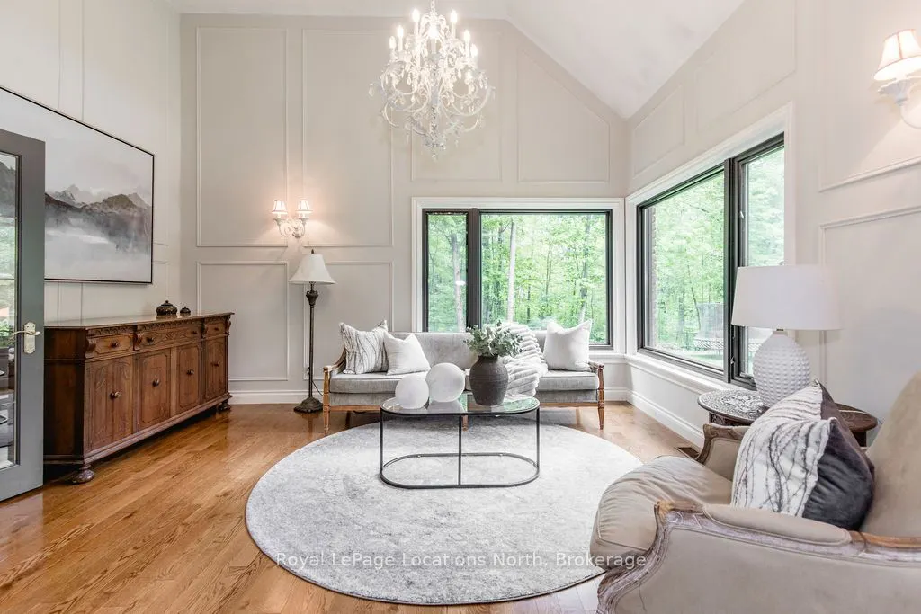 18 Mills Circle