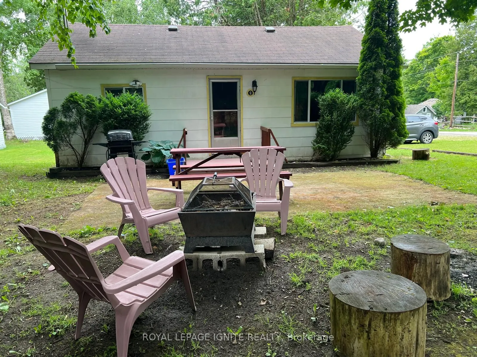 1985 Tiny Beaches Road