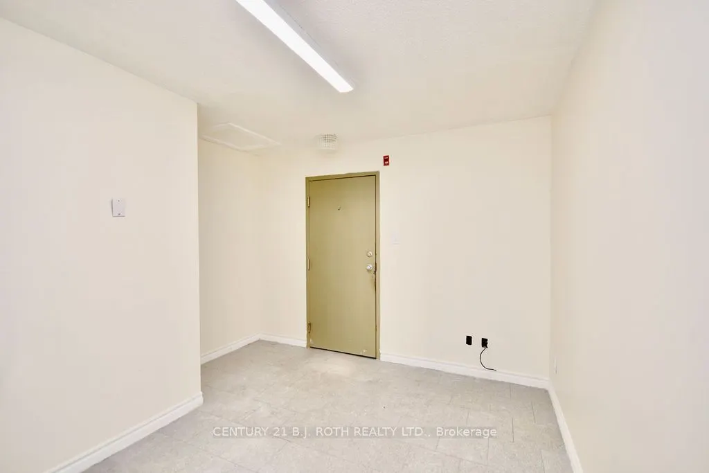 24 North Street N