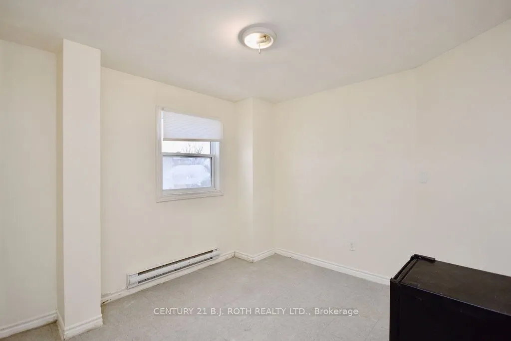 24 North Street N