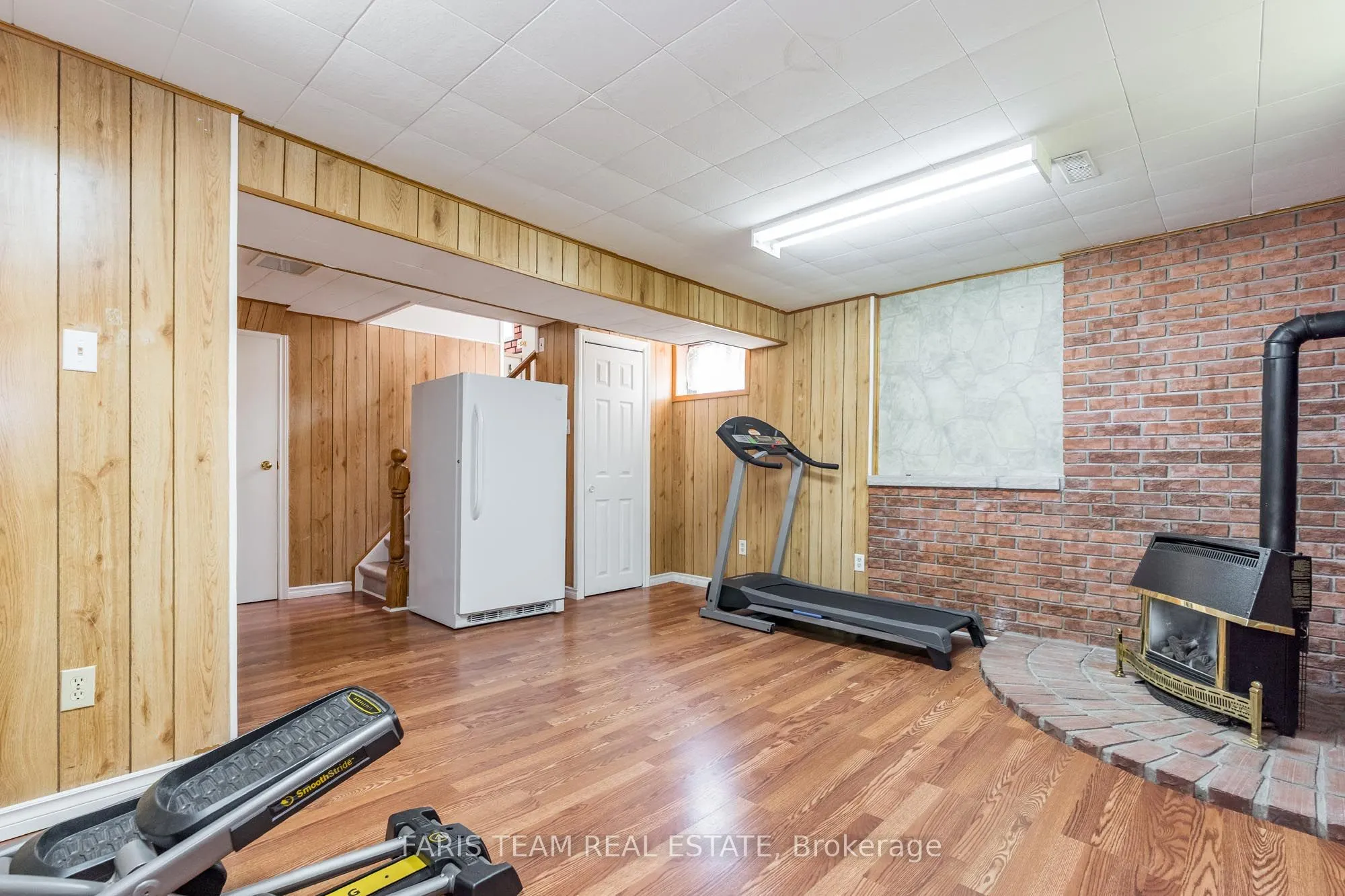 1059 Glen Mhor Crescent