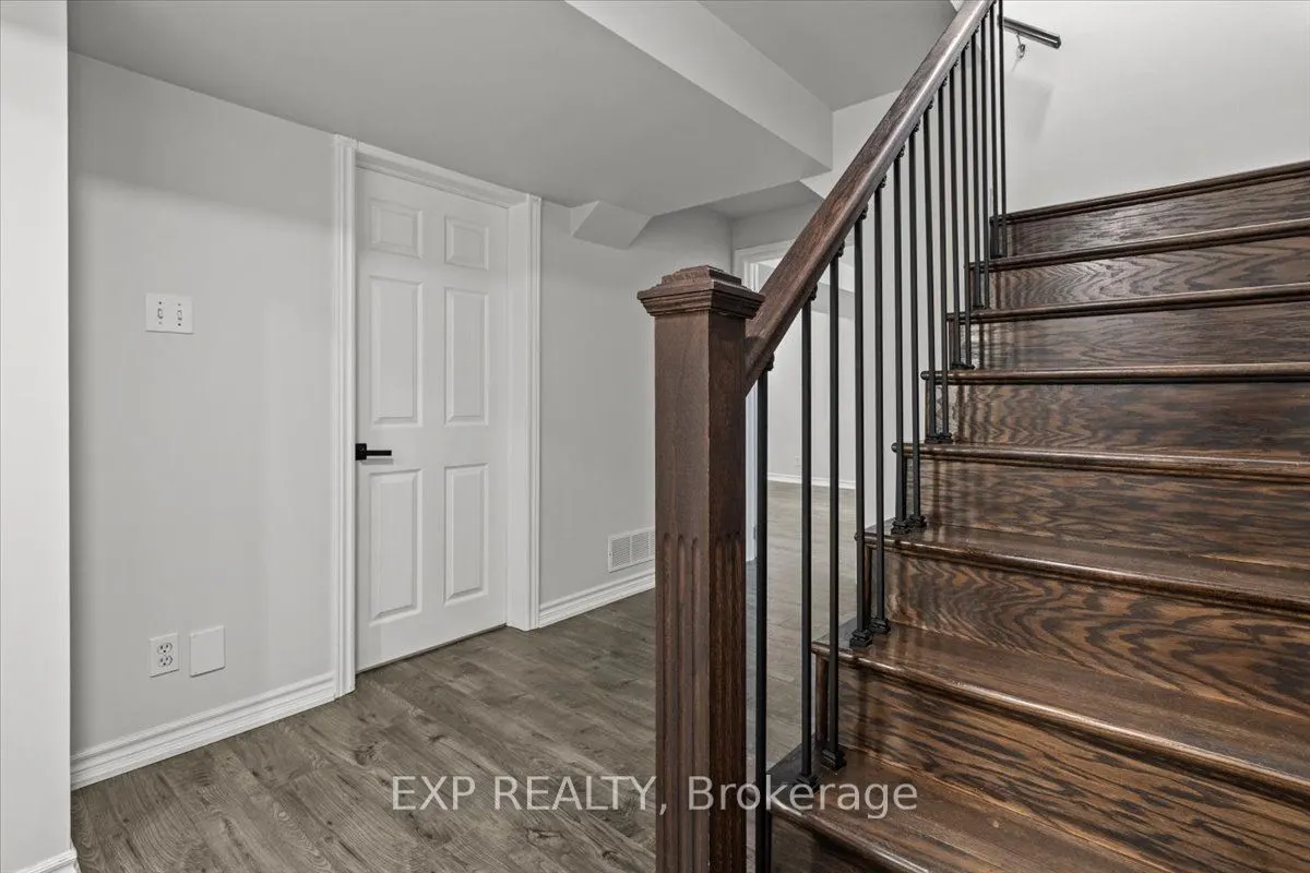 32 Michael Crescent