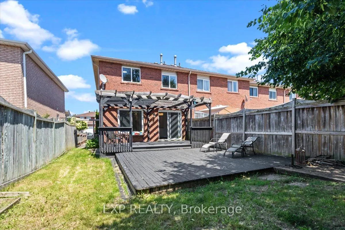 32 Michael Crescent
