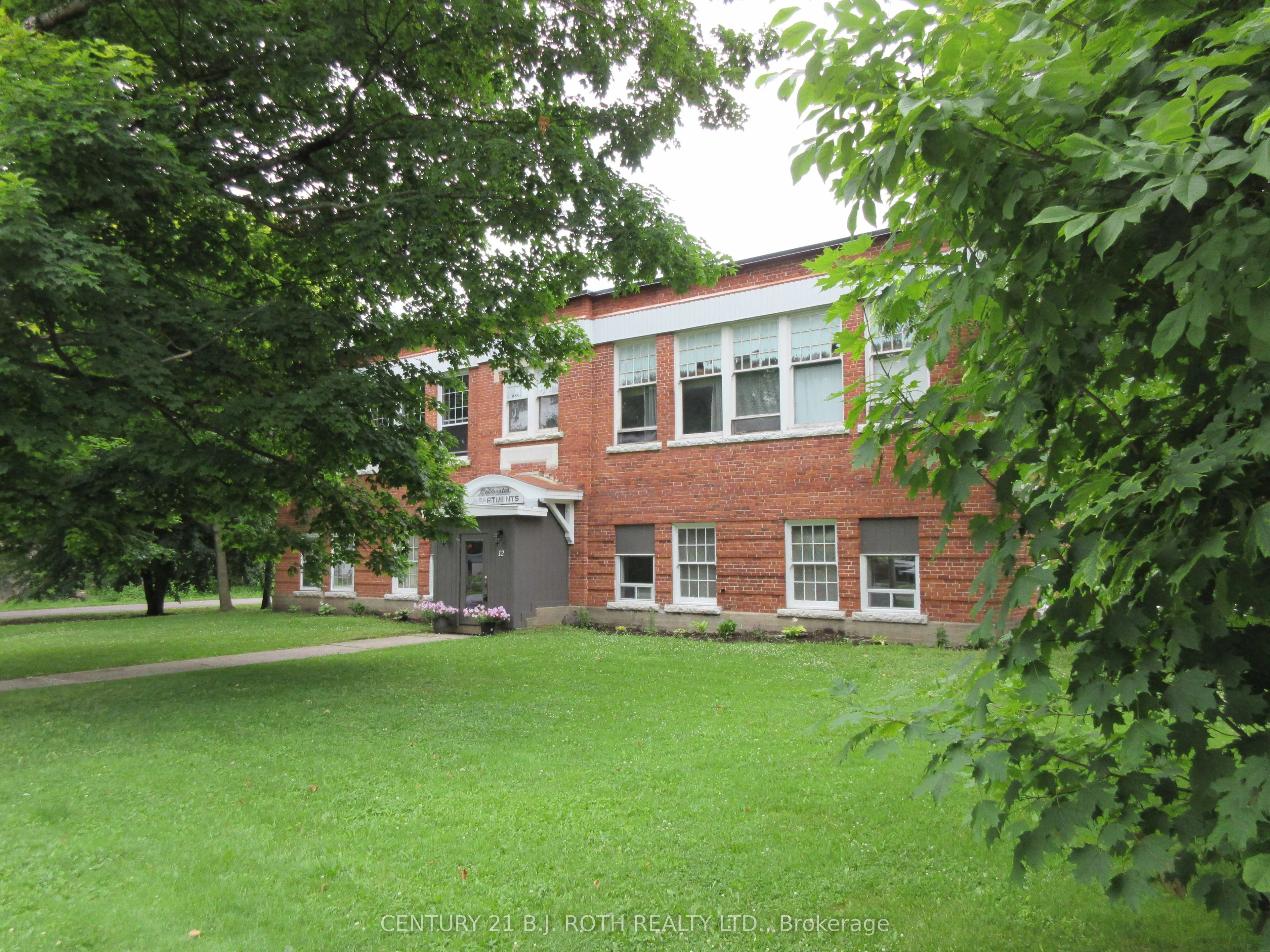 12 Harriet Street