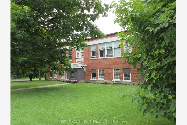 12 Harriet Street