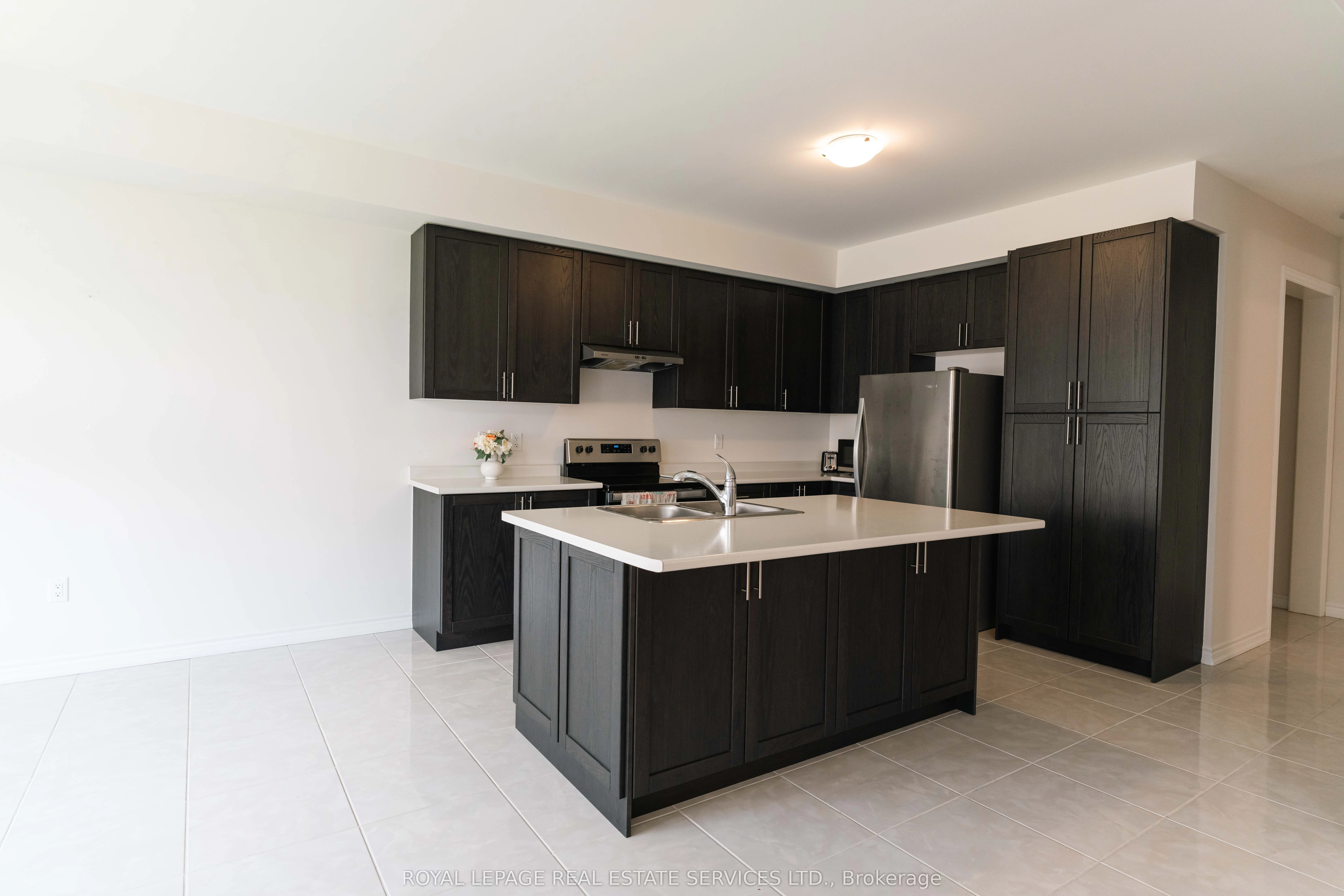 46 Bannister Road, #Upper