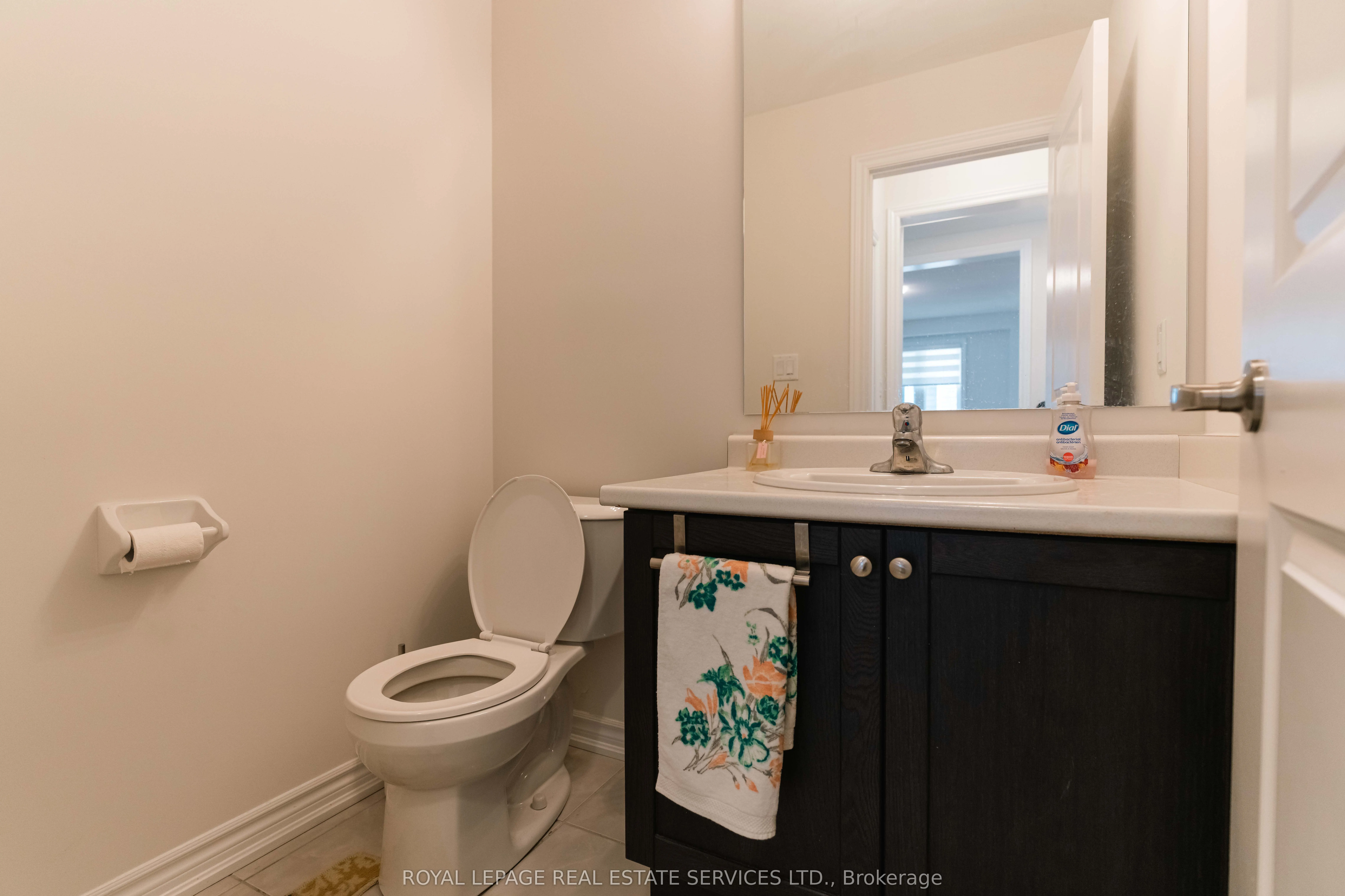 46 Bannister Road, #Upper