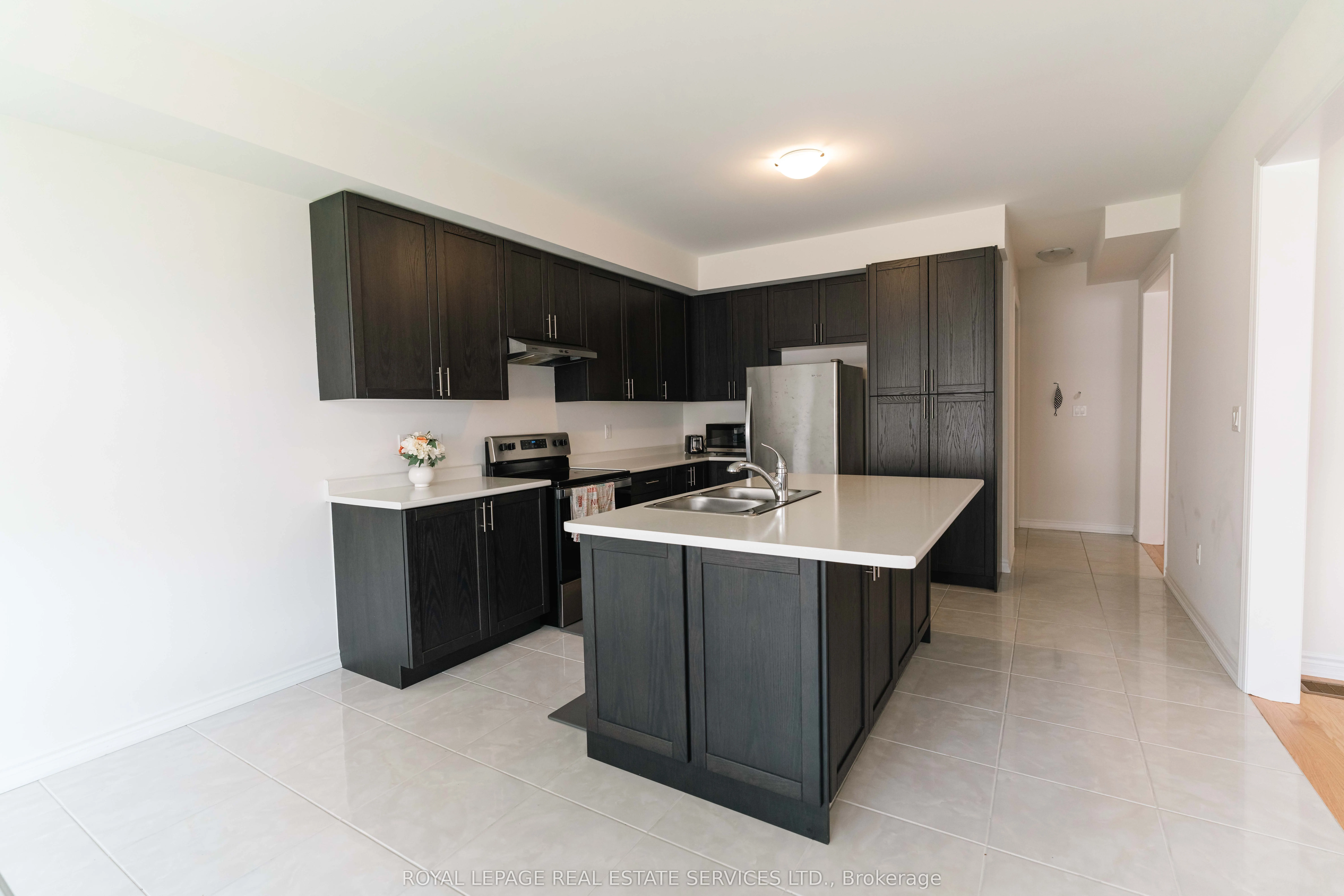 46 Bannister Road, #Upper