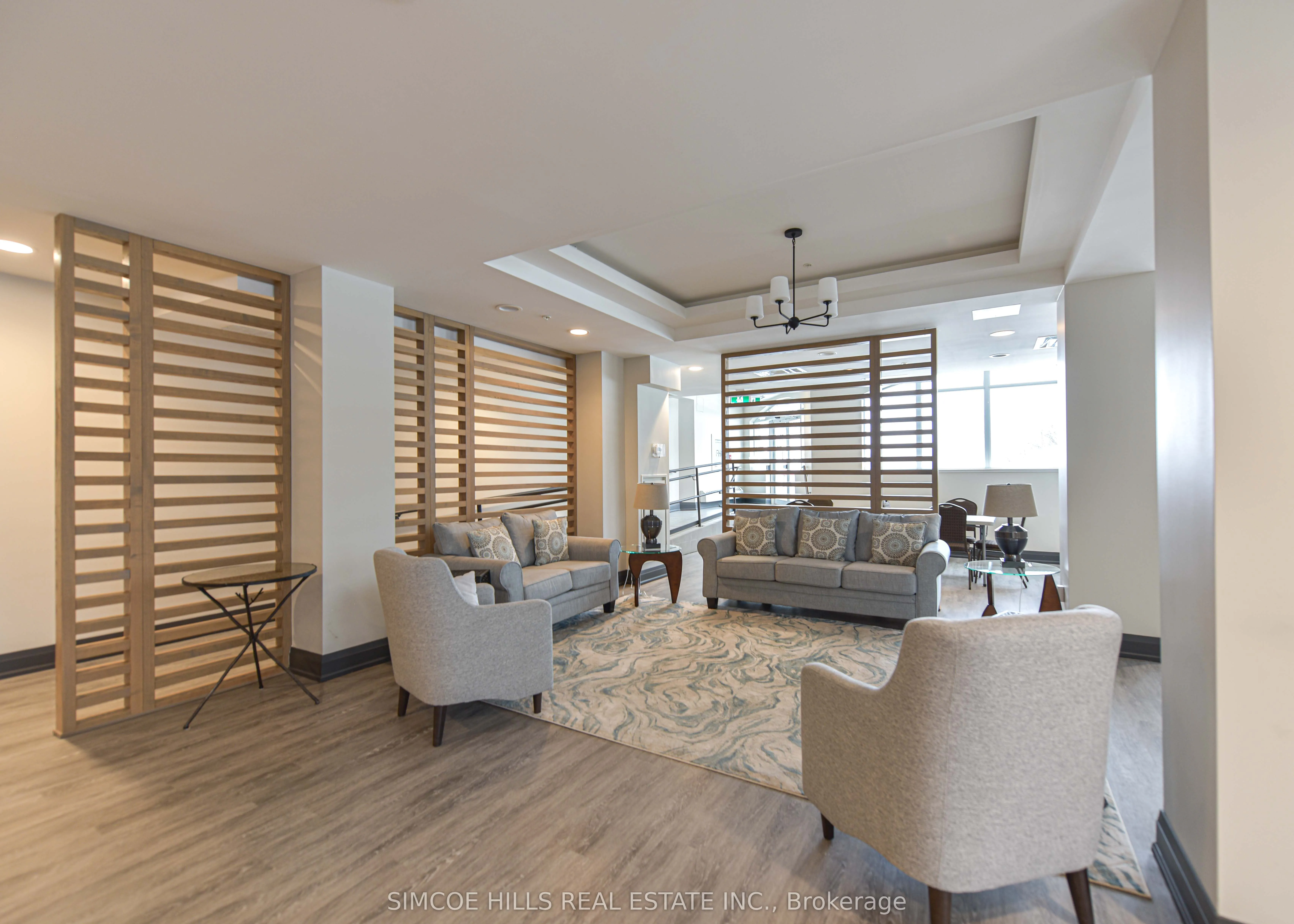 354 ATHERLEY Road, #402
