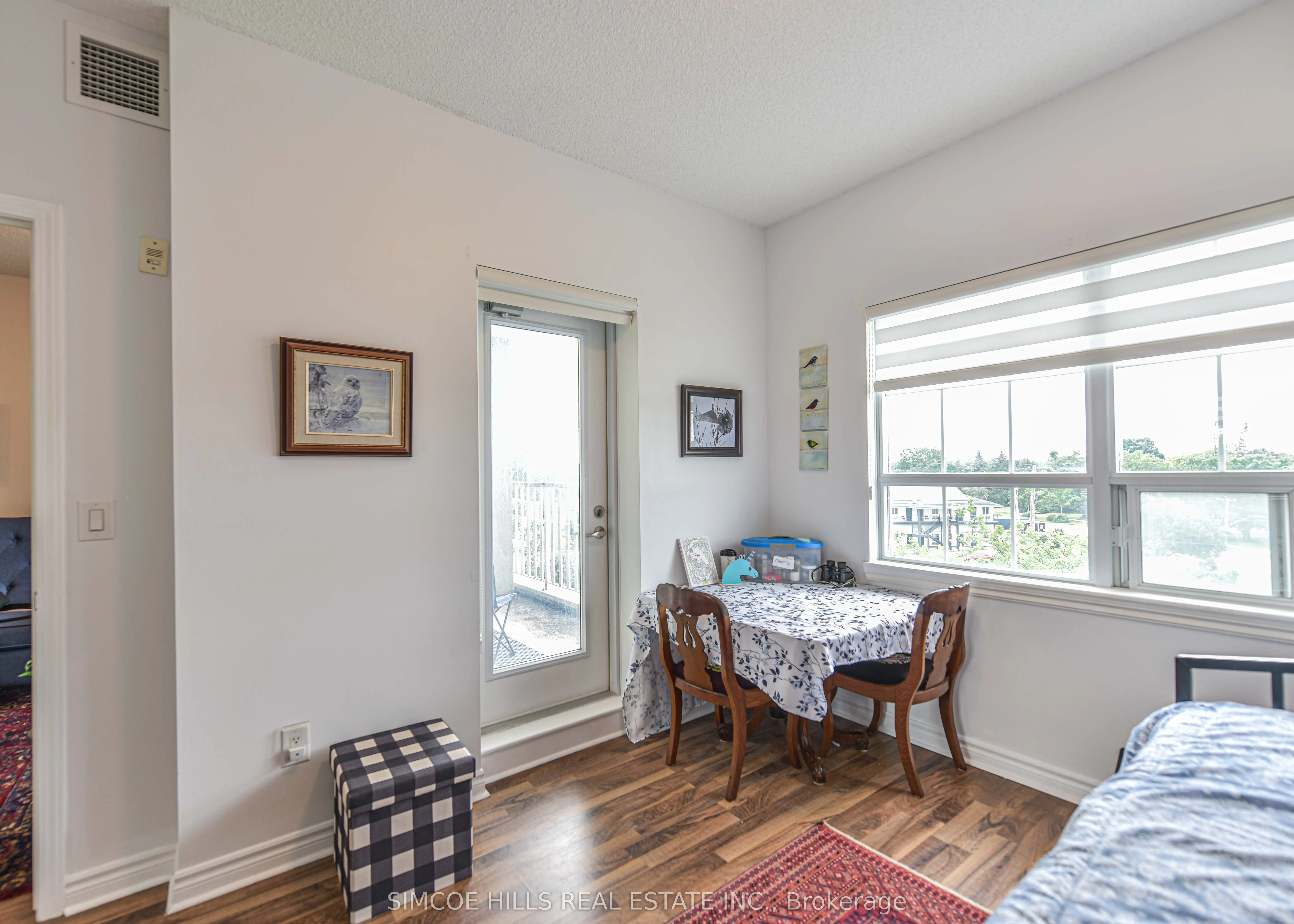 354 ATHERLEY Road, #402