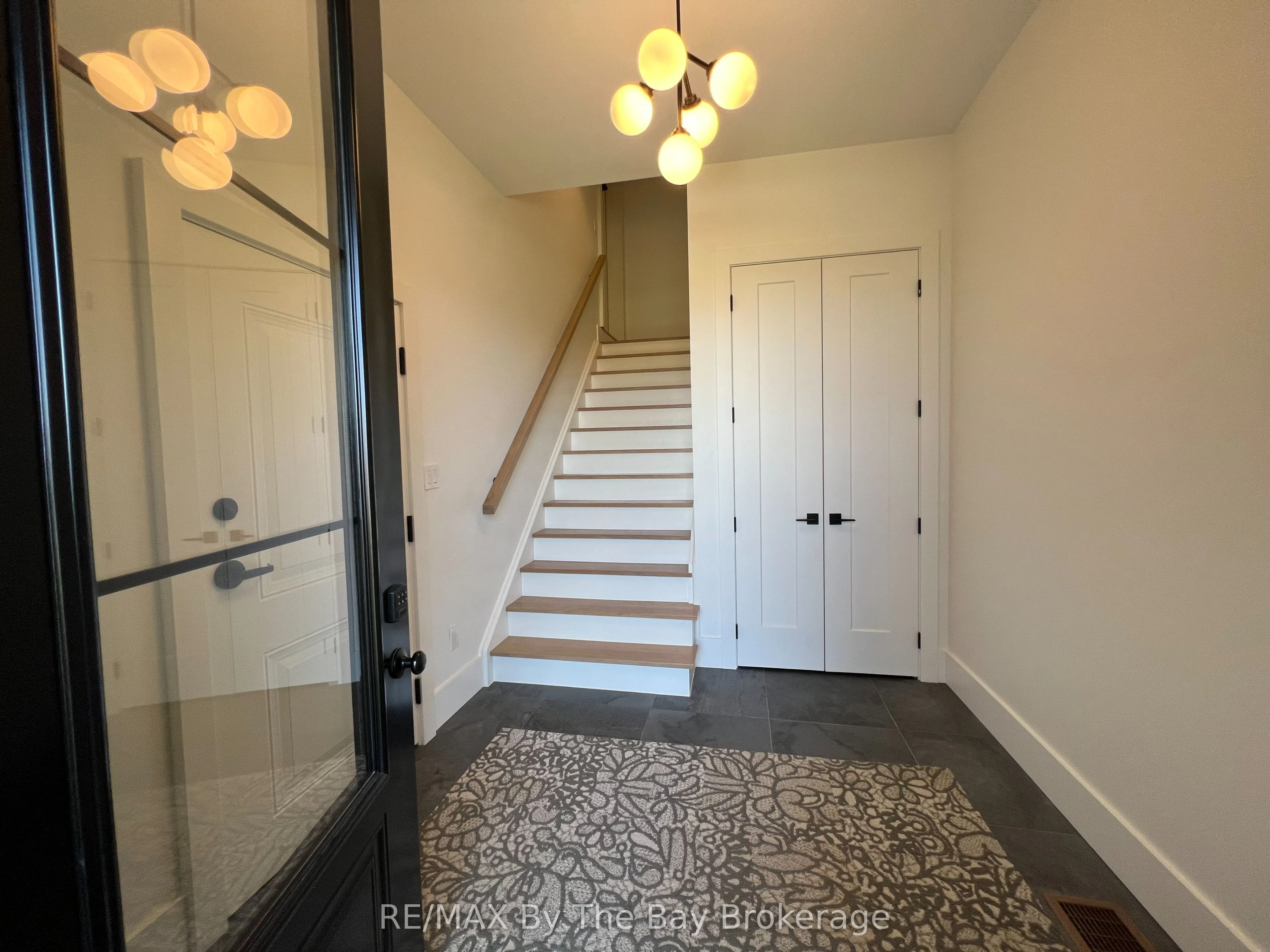 14 Raintree Court