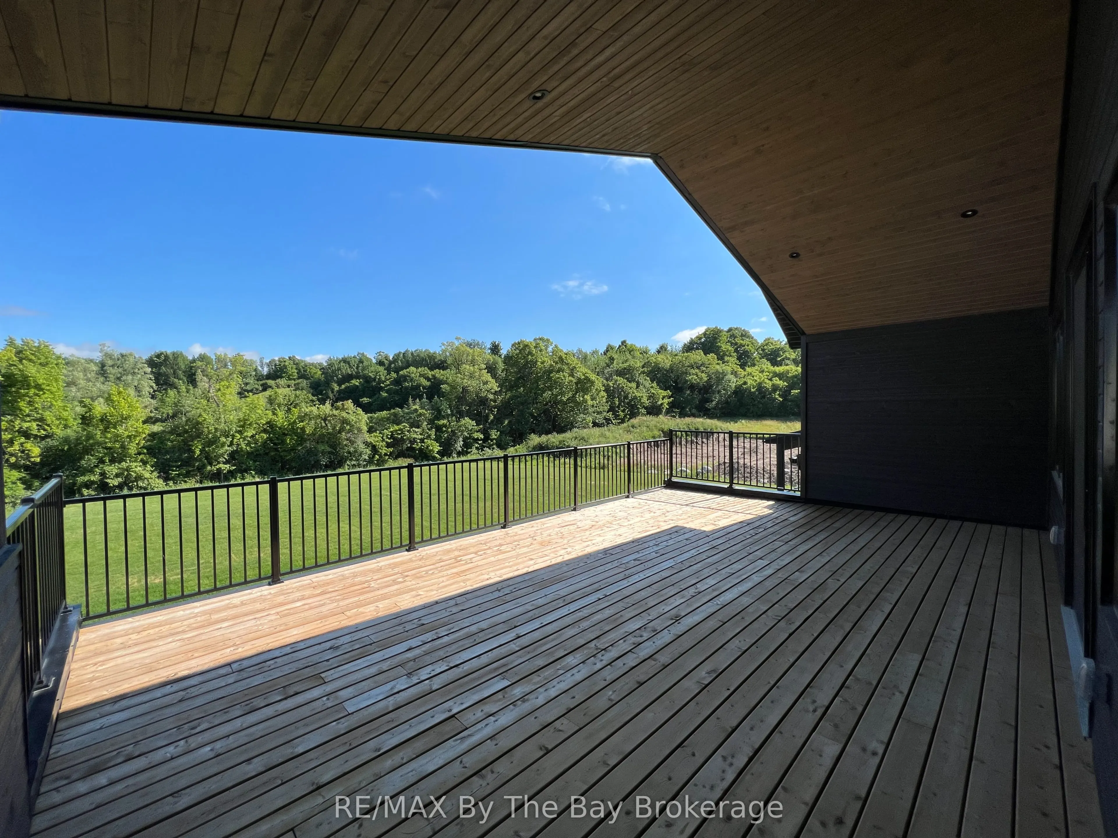 14 Raintree Court