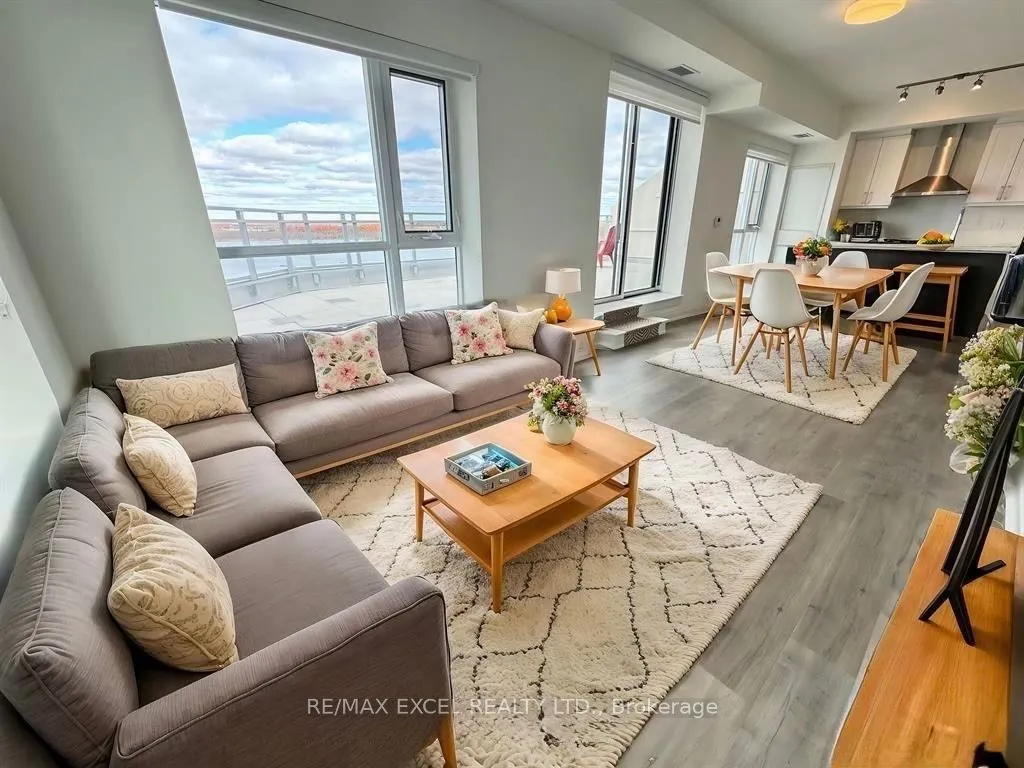 58 Lakeside Terrace, #1005