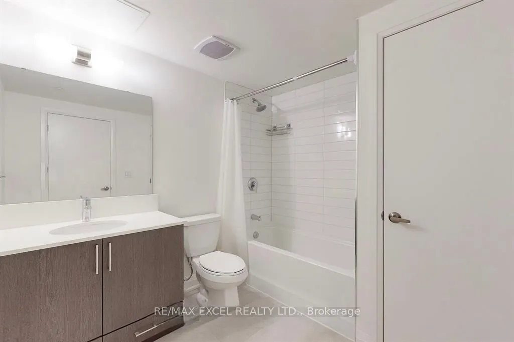 58 Lakeside Terrace, #1005