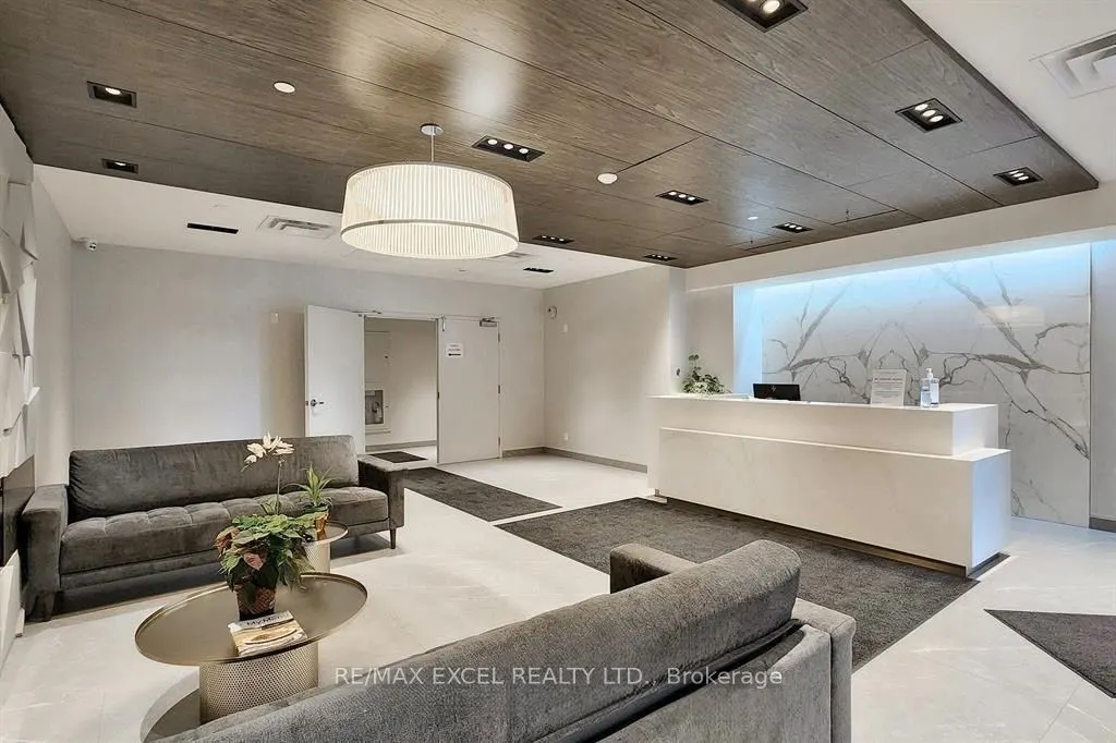 58 Lakeside Terrace, #1005