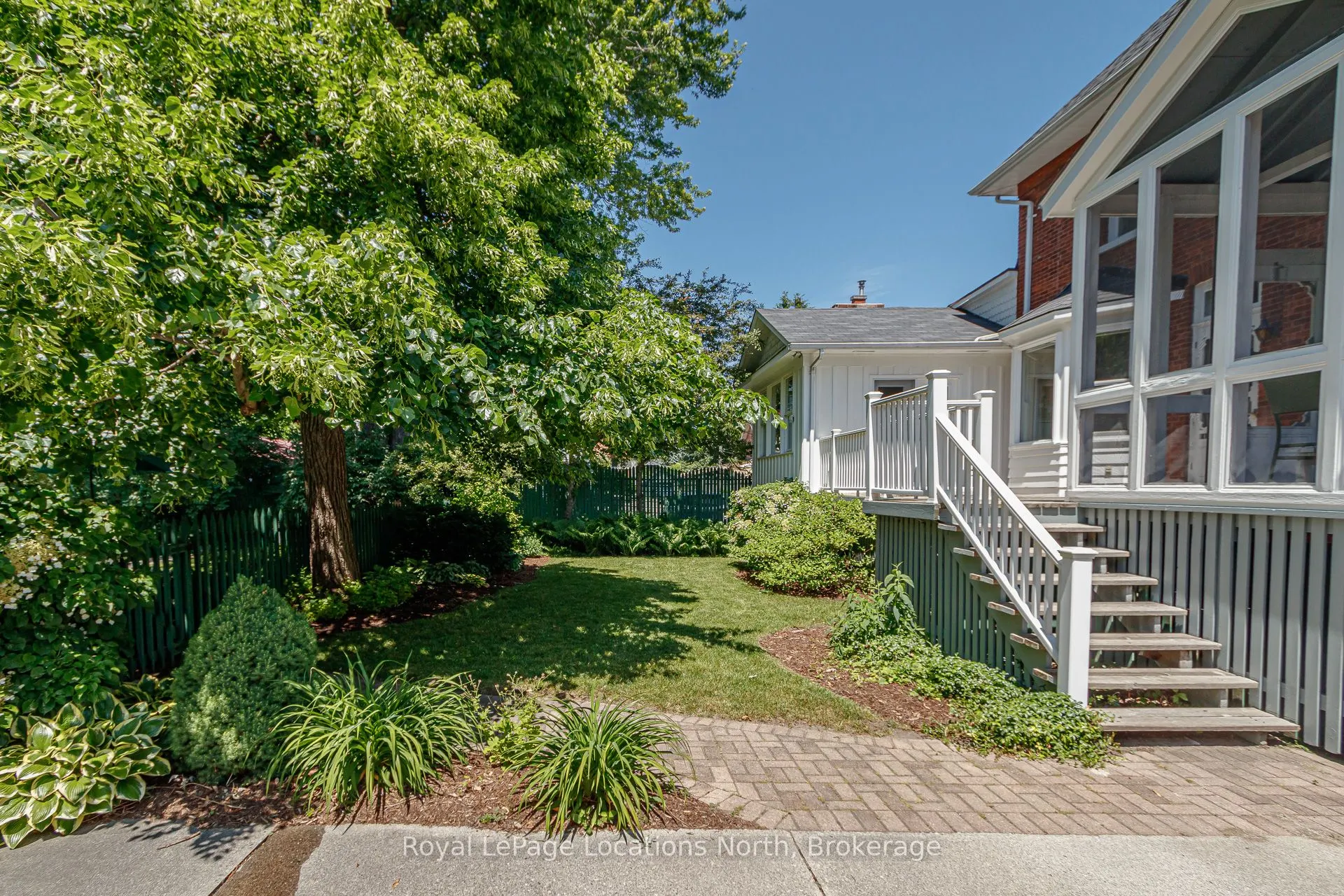 284 Maple Street