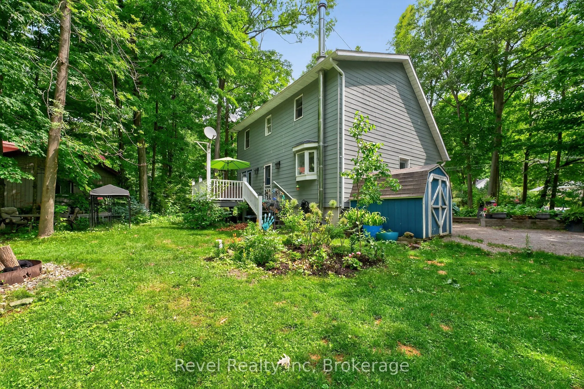 6 Bayside Road