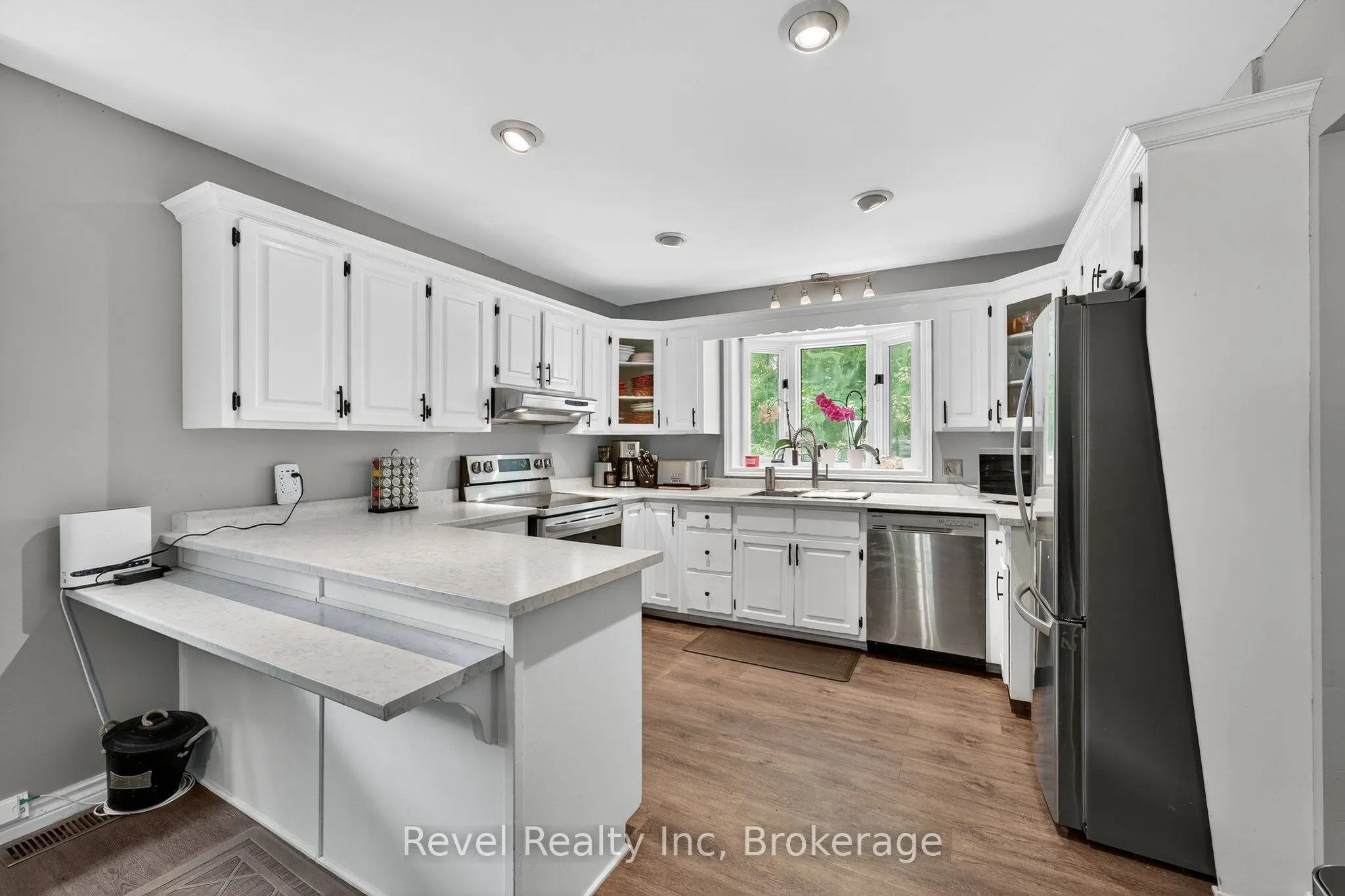 6 Bayside Road