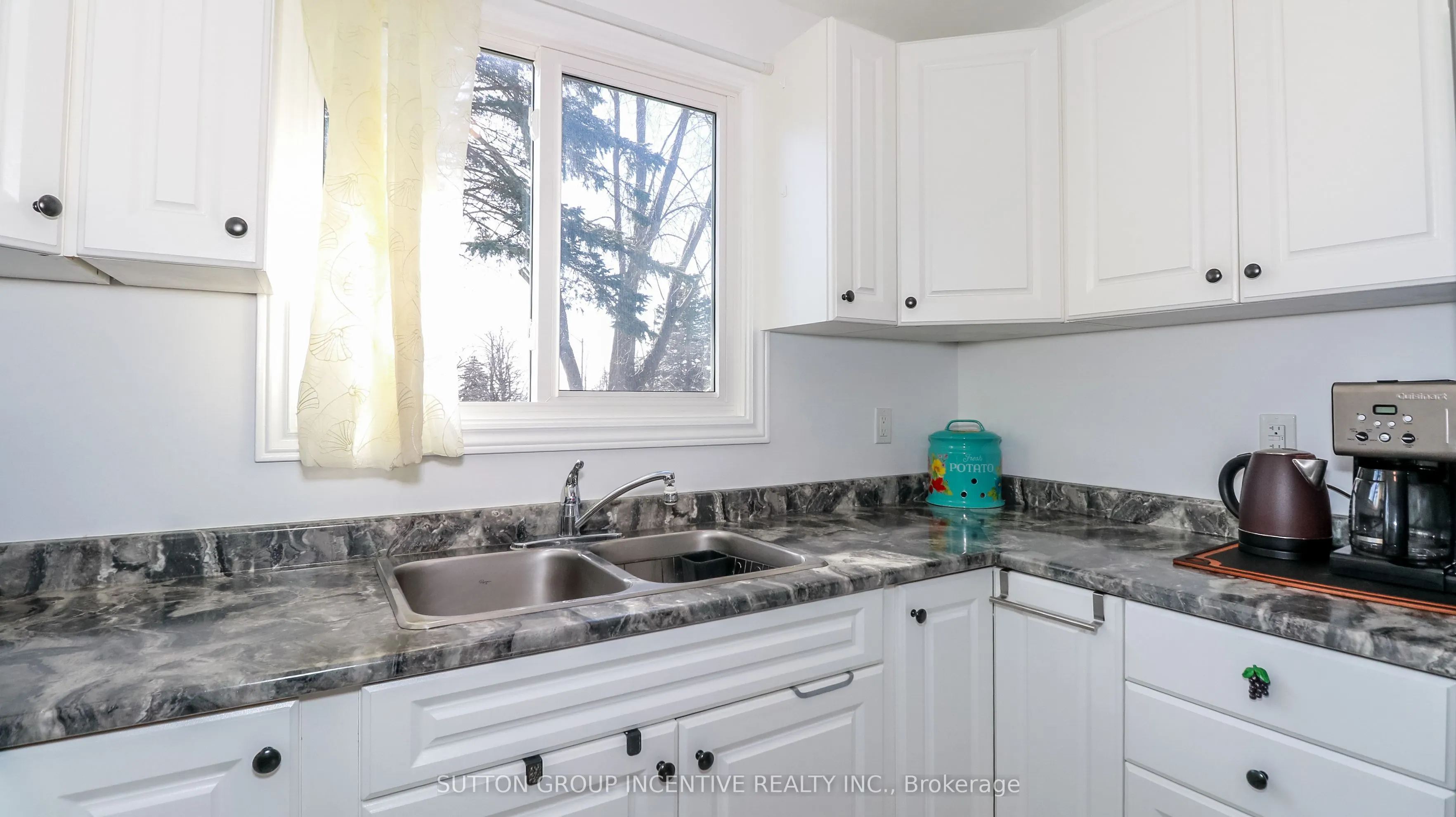 220 Letitia Street