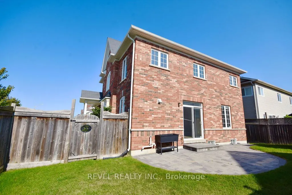 166 SUCCESSION Crescent