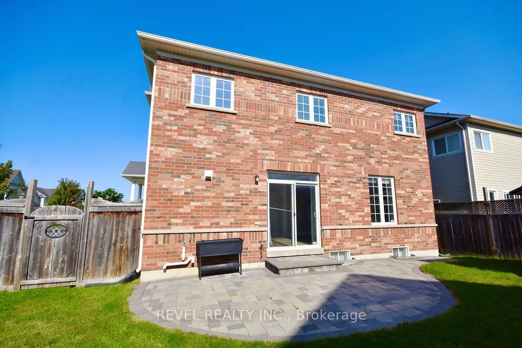 166 SUCCESSION Crescent