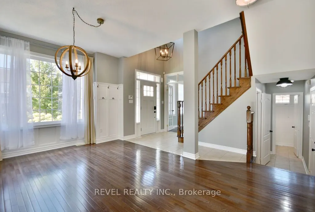 166 SUCCESSION Crescent