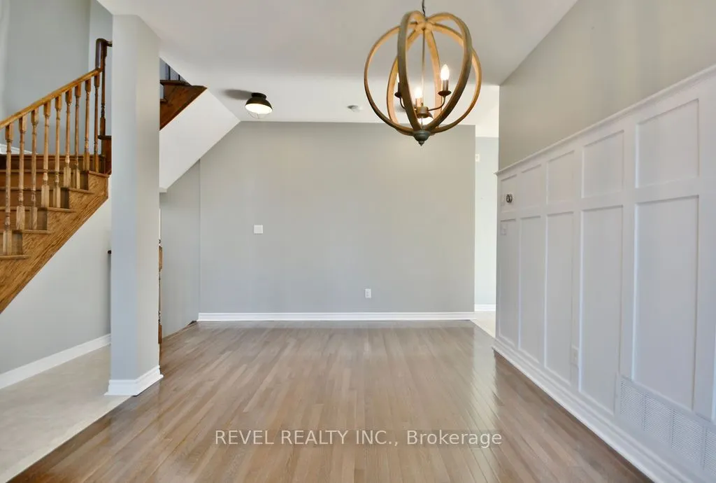 166 SUCCESSION Crescent