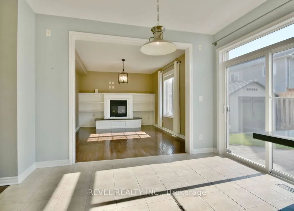 166 SUCCESSION Crescent