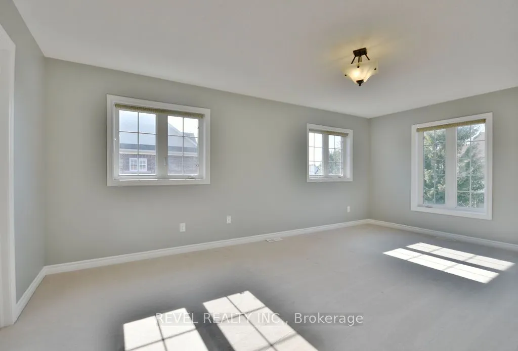 166 SUCCESSION Crescent