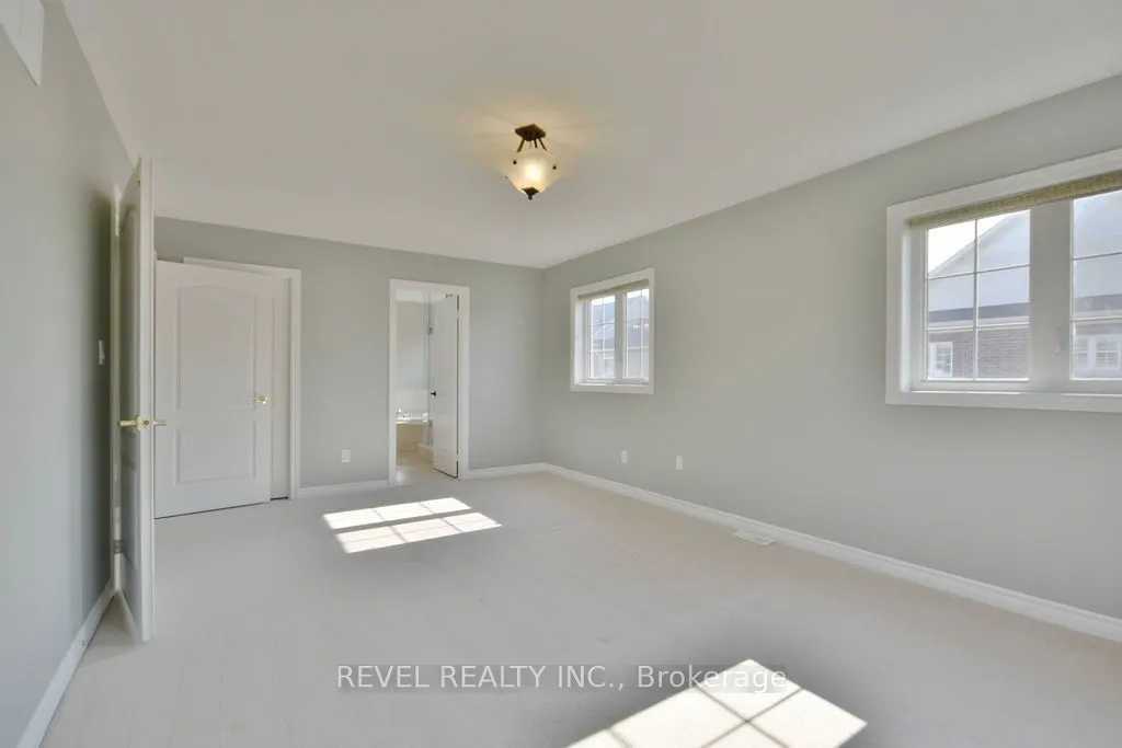 166 SUCCESSION Crescent