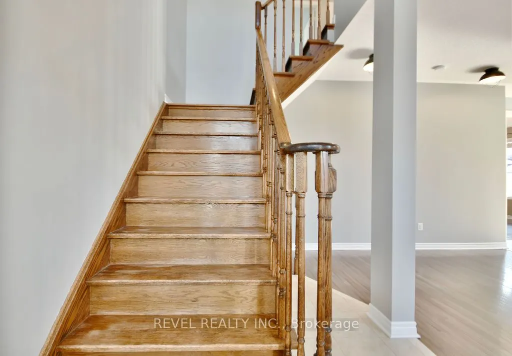 166 SUCCESSION Crescent