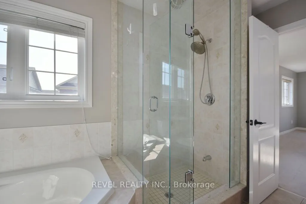 166 SUCCESSION Crescent