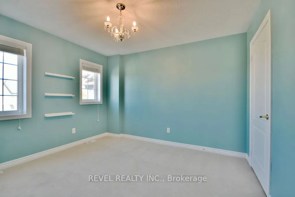 166 SUCCESSION Crescent