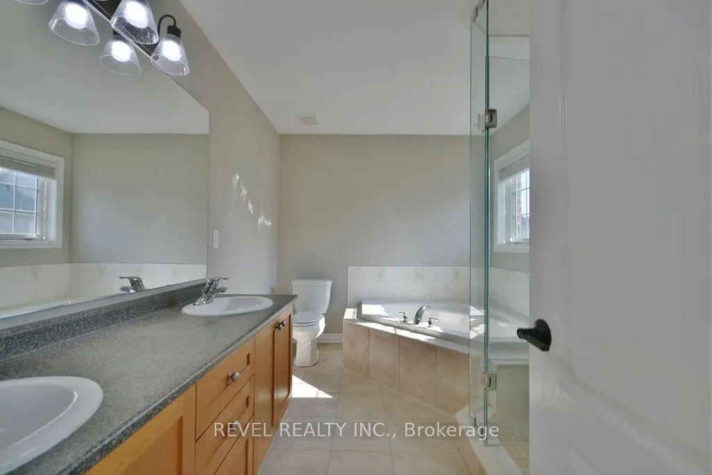 166 SUCCESSION Crescent