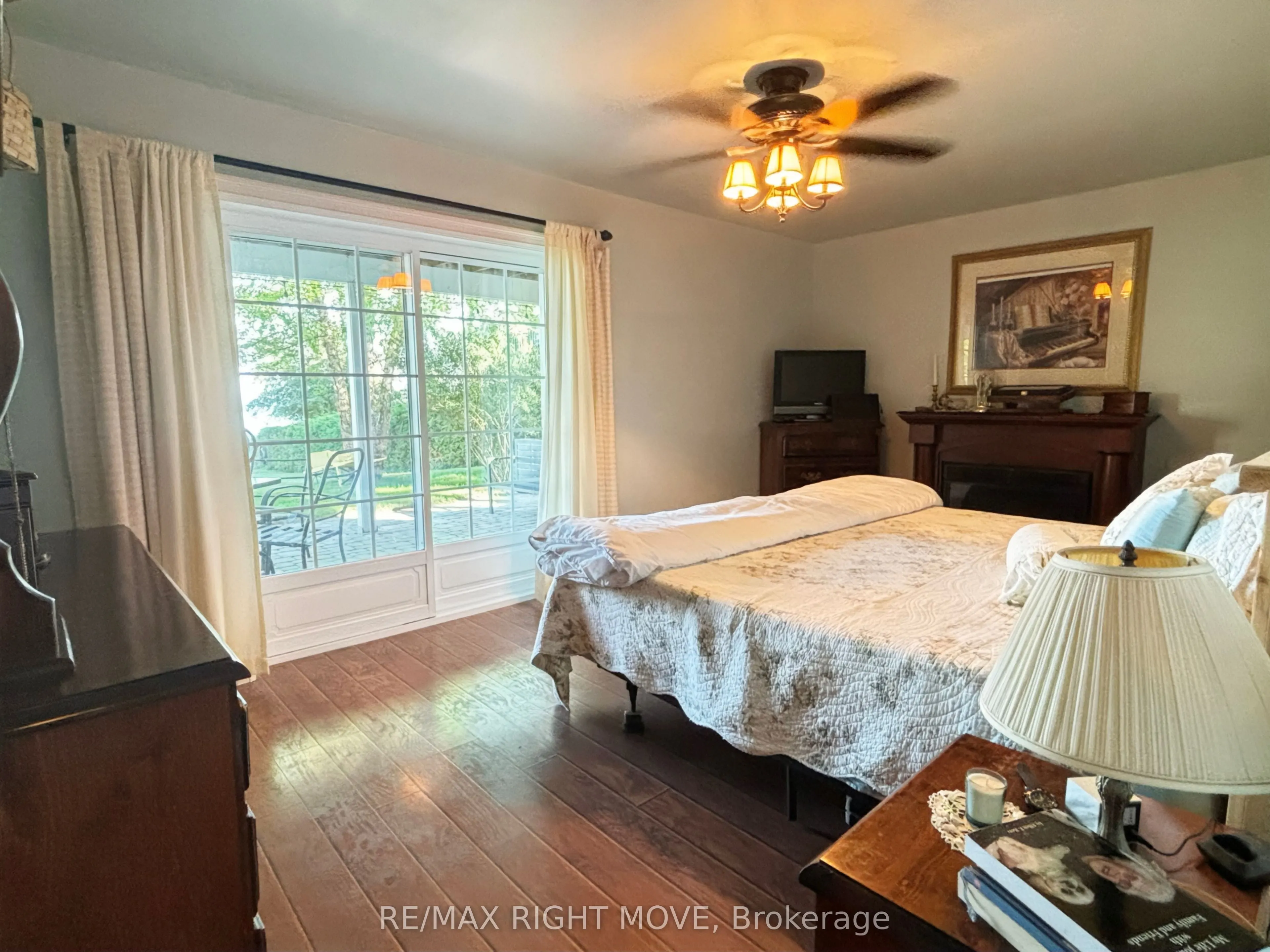 1185 Woodland Drive