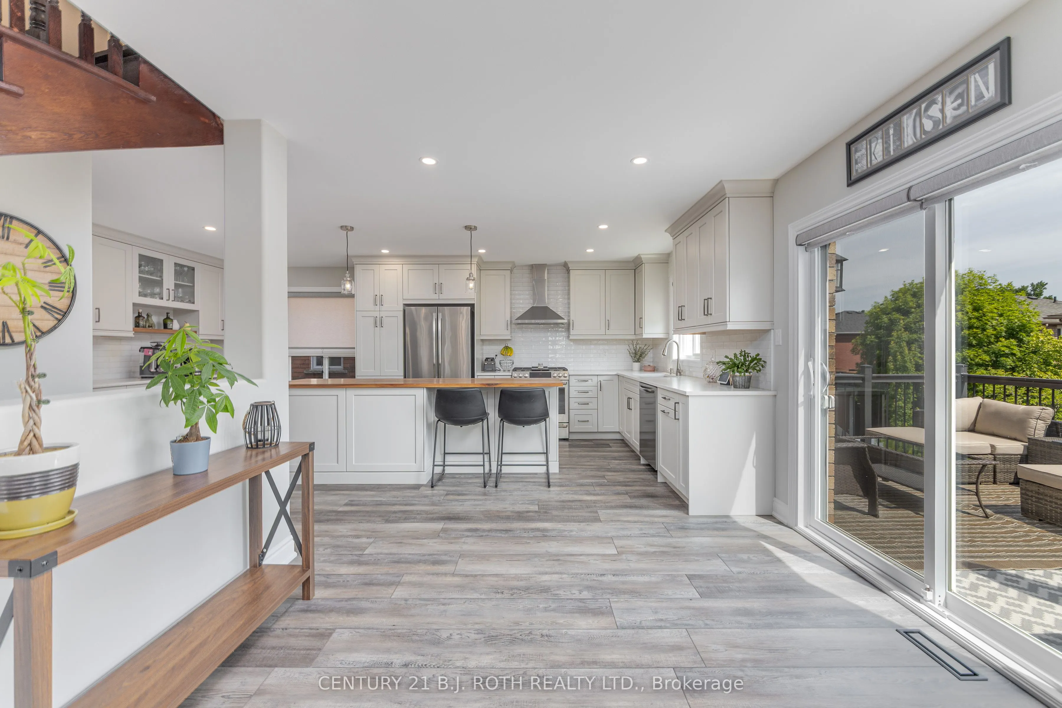 143 Crompton Drive
