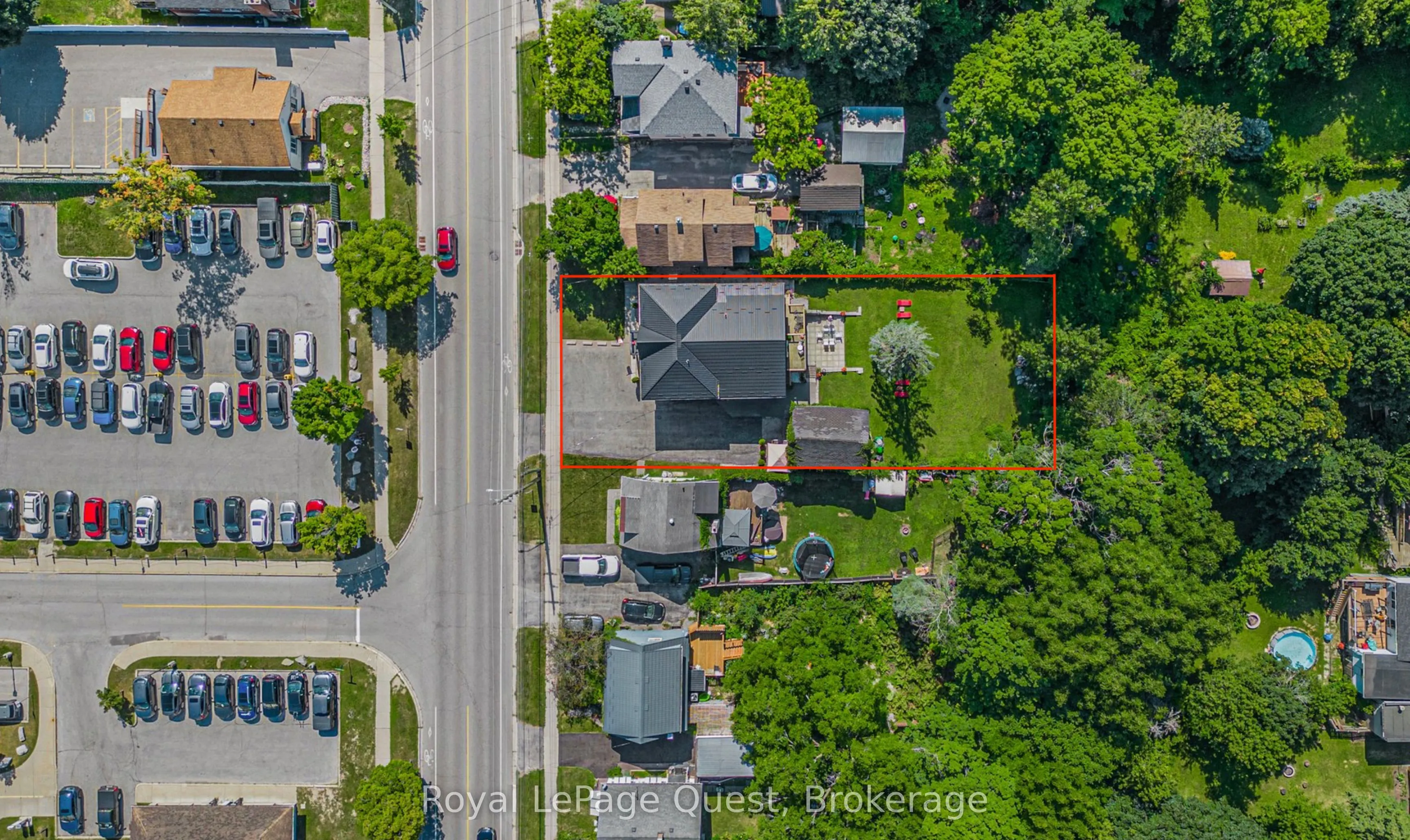214 Mississaga Street W
