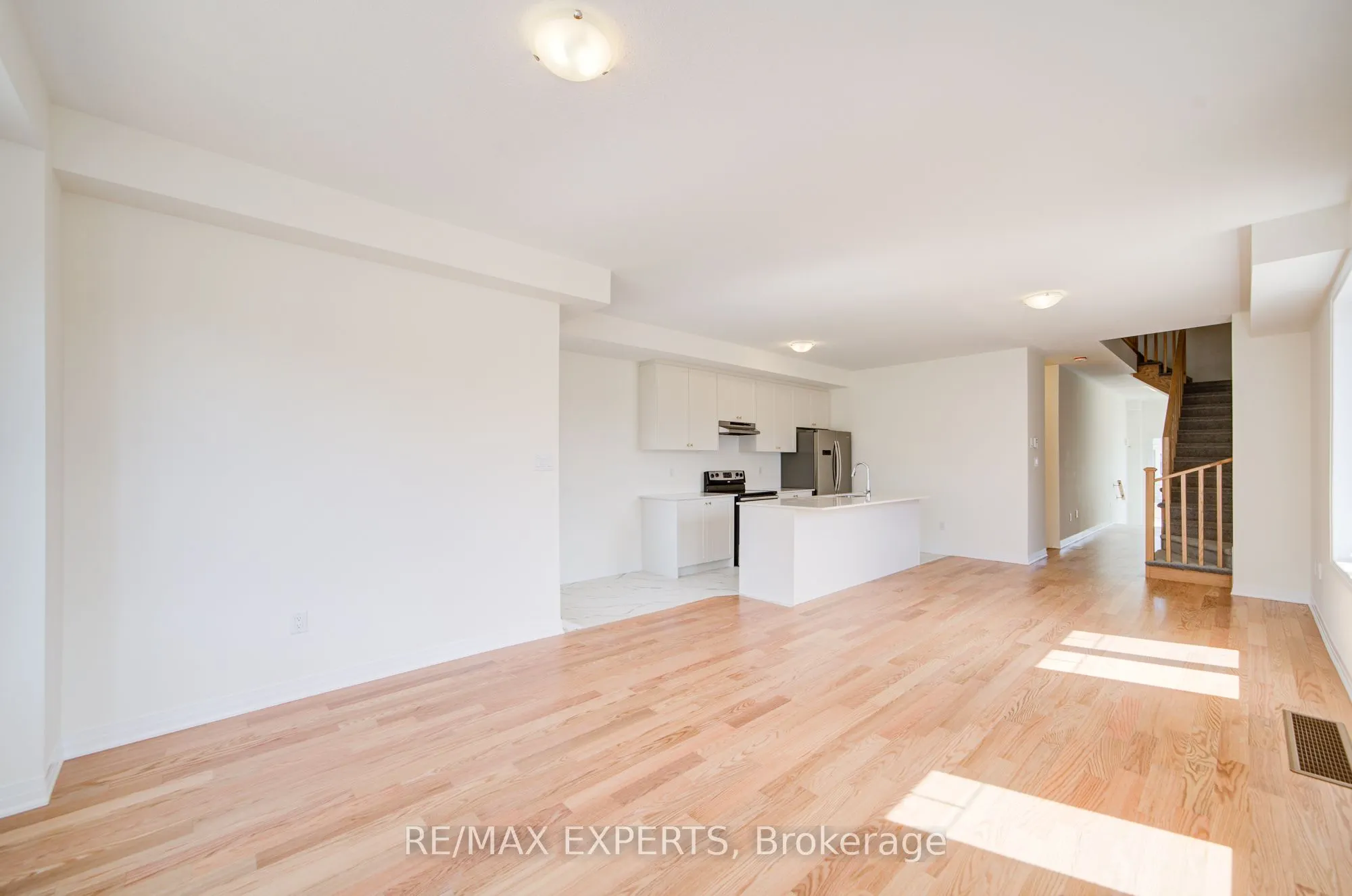 564 Hudson Crescent