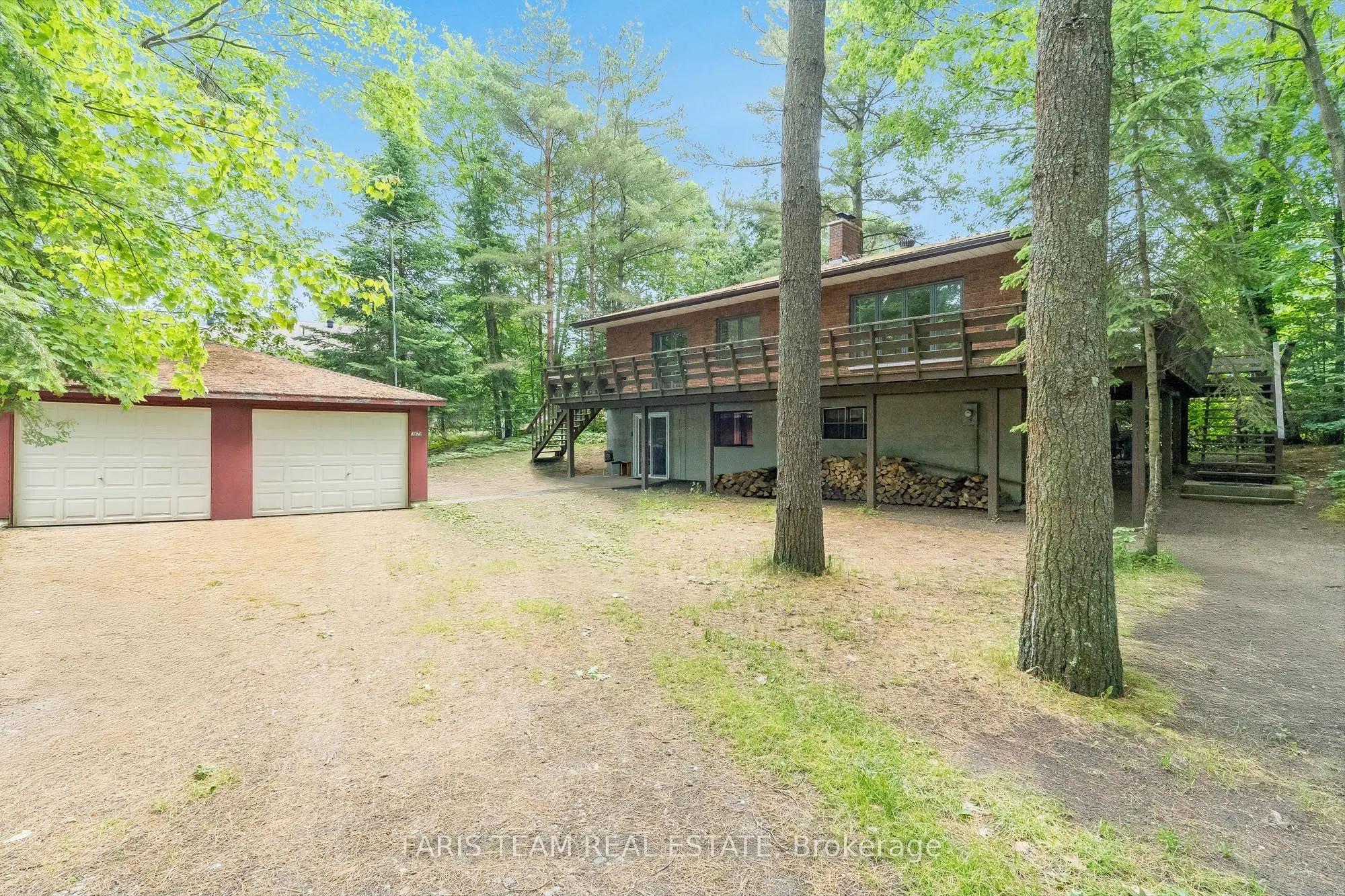 519 Tiny Beaches Road N